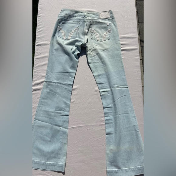 Women’s Buffalo Flare Jeans - Picture 3 of 6